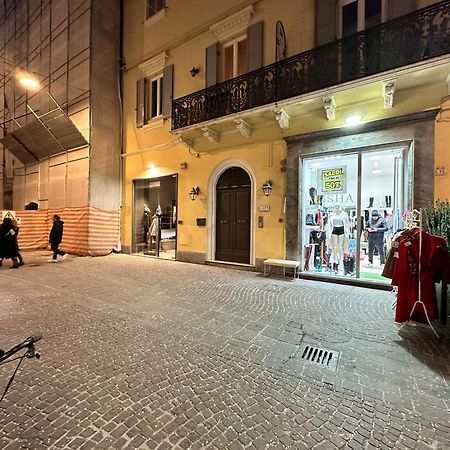 Particular Apartment In San Benedetto Del Tronto Buitenkant foto